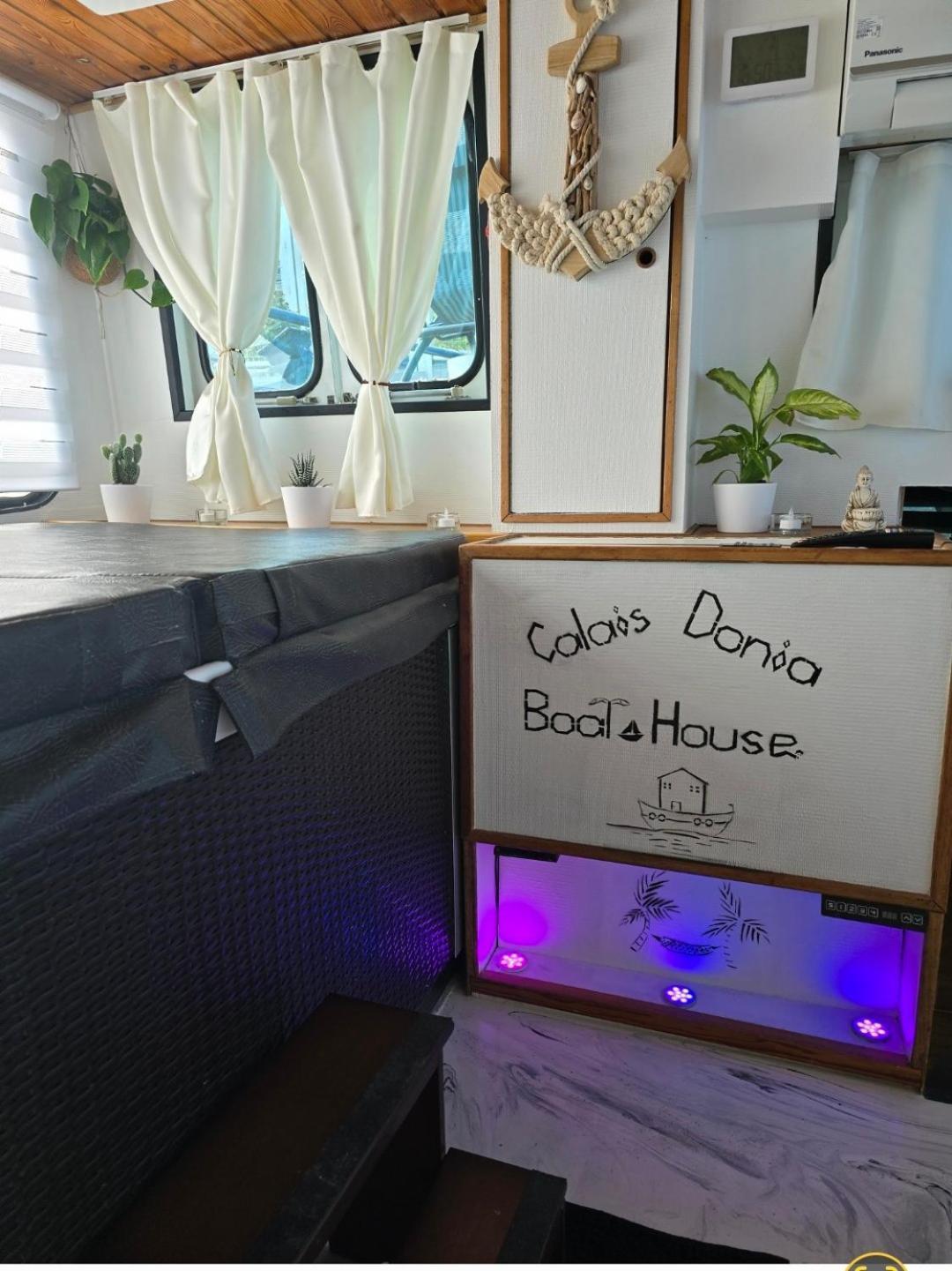 Hotel Calaidonia Boat House à Calais Extérieur photo