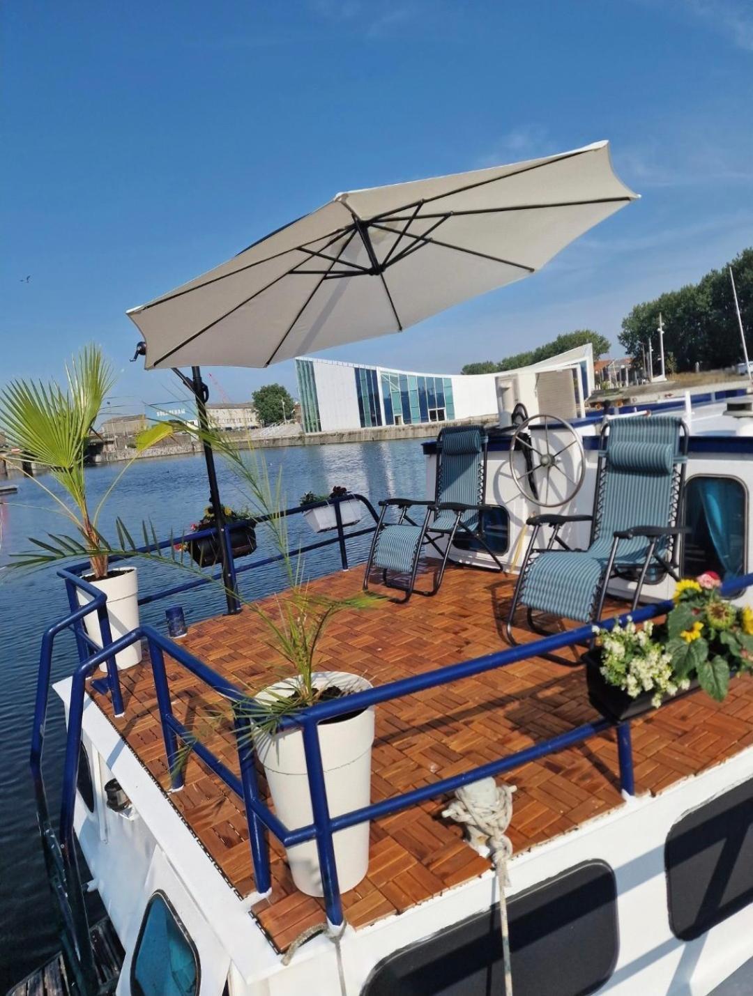 Hotel Calaidonia Boat House à Calais Extérieur photo